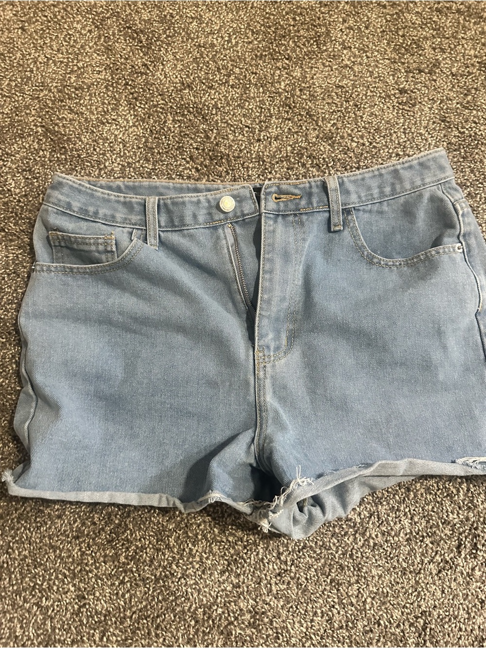PrettyLittleThing Light Blue Denim Roll-Hem Shorts
